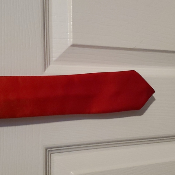 Men's Red Silk Tie - Picture 2 of 5